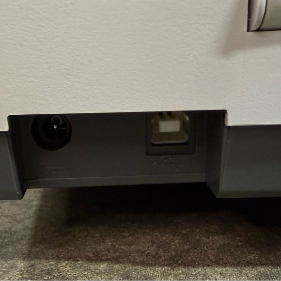 HP Scanjet 2300C Q2950A Color Flatbed Scanner USB w/ Cable - Picture 8 of 8